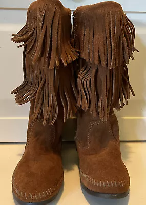 MINNETONKA Moccasins 1682 Womens Mid Calf 2 Layer Fringe Suede Boots Size 8 LKNW • $17.99