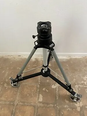 Nice Vinten 3061 Tripod And 3060 Dolly • $549.99