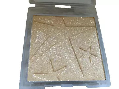 Mary Kay Mineral Shimmer Cheek Powder - Canary Diamond - NEW • $12