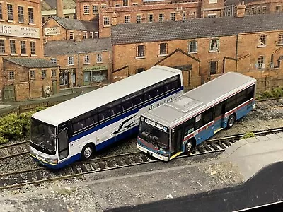 £0.99 • Buy 2 X Creative Master 1/76 Oo Gauge Japanese Model Bus And Coach 