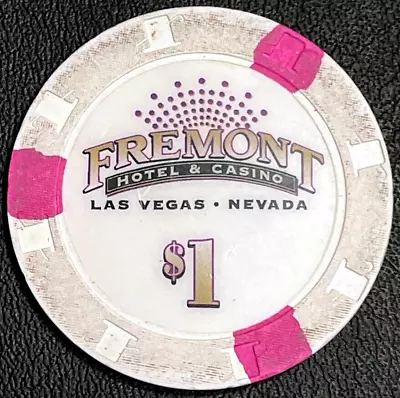 Vintage Casino Chip $1 FREMONT Hotel Las Vegas Nevada Poker Gaming Gamble Coin • $9