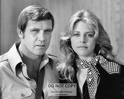 Lee Majors & Lindsay Wagner In  The Six Million Dollar Man   8x10 Photo (zy-801) • $8.87