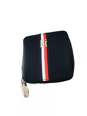 £9.99 • Buy Tommy Hilfiger Signature Medium Zip Around Wallet - Unisex 
