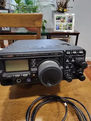 Yaesu FT-897D Ham Radio Transceiver - Black • $950