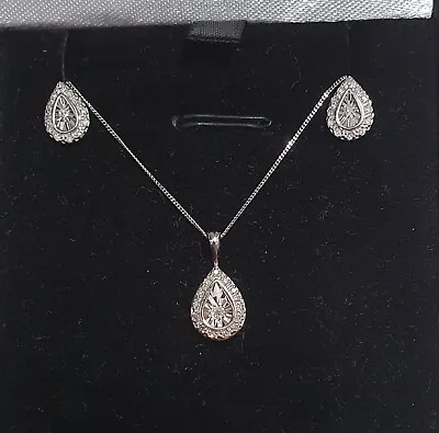 9ct 375 White Gold Diamond Teardrop Halo Illusion Cut Necklace Earrings Set • £135