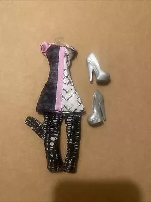 Monster High Doll Outfit & Shoes • $4