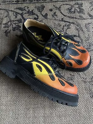 Vintage Flame Shoes Sha Sha Shoes Tribal Flame  Men’s 6.5 Women’s 8 • $100