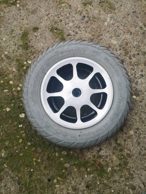 £44.99 • Buy Roma Medical Marbella Powered Wheelchair Wheel With Solid Tyre 3.00-8