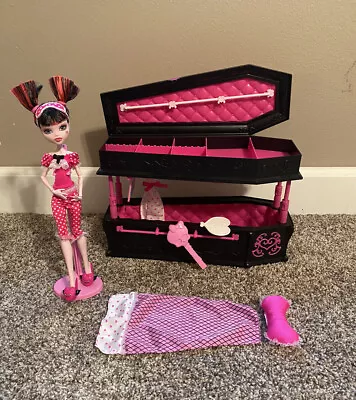 MONSTER HIGH Doll Draculaura Dead Tired Jewelry Box COFFIN Bed With Doll RARE • $175.99