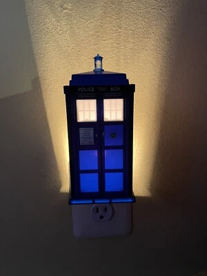 $24 • Buy RARE RABBIT TANAKA Doctor Who Tardis Police Call Box Booth Night Light LED BULB!