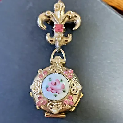 Vintage CORO Guilloche FLEUR DE LIS Locket Pin Brooch Locket Pictures Fold Out • $39.99