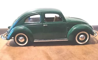 1951 Volkswagen Green Split Window 1/18 Model NICE Working Spring Suspension • $44.99