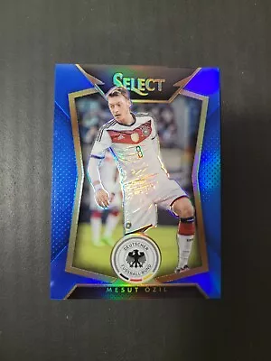 2015-16 Panini Select Mesut Ozil Blue Prizm /299 • $4.99