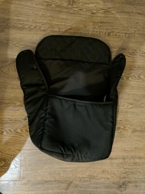 £15 • Buy Mclaren Universal Footmuff - Essential For Winter (Cash On Collection)