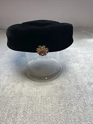 Vintage 1950/60’s Pillbox Hat W/Rhinestone Brooch And Hat Pin Edith Day • $12.99