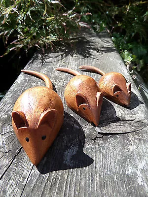 £10.99 • Buy Fair Trade Hand Carved Made Wooden Wood Garden House Mouse Mice Statue Set Of 3
