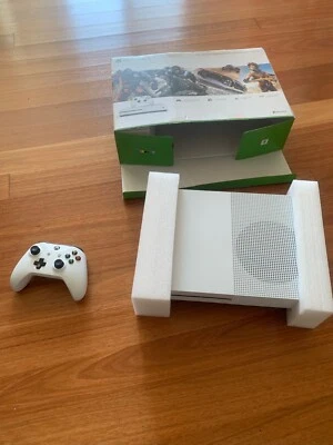 $200 • Buy Xbox One S 1 TB Disc Console Excellent Condition 