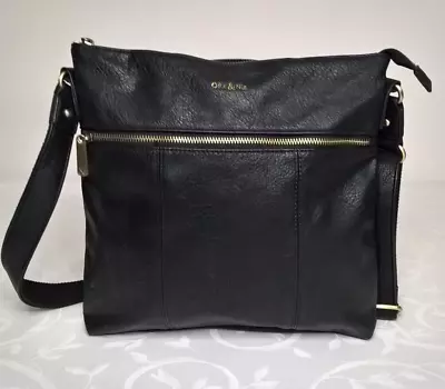 Ollie & Nic Black Leather Crossbody Bag (H) • £19.99