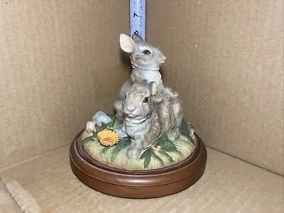 MIll Creek Studios 2000 - Back Scratch - Rabbit Figurine 42050 • $20