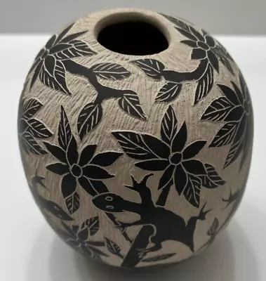 Mata Ortiz Pottery Seed Pot Sara Corona Renteria Iguana Lizard Art Sgraffito • $60