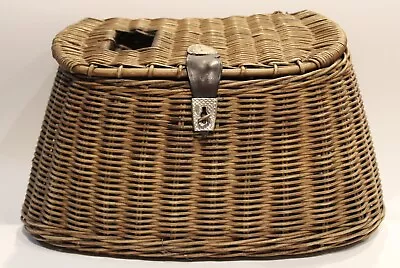 Vintage Wicker Fishing Creel Basket With Fish Latch And Leather Strap • $43.99