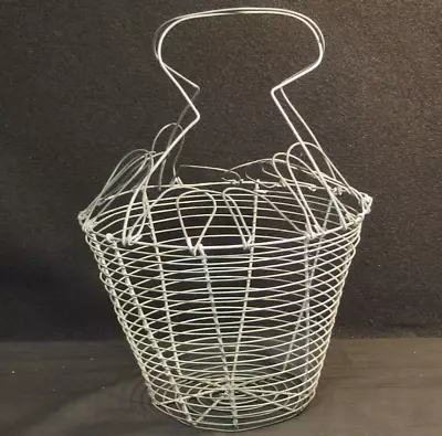 Vintage/Antique Rustic Metal Wire Egg Gathering Basket Farmhouse Decor • $18.95