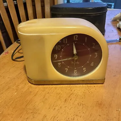 Vintage Mid-Century Westclox  Bakelite Flashing Moonbeam Electric Clock No Alarm • $54