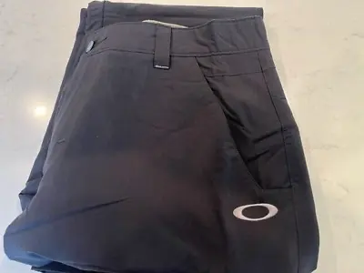 Oakley Black  Men’s Golf Pants 38w X 32 L  New W/O Tags   $20.00  Shipping $8.00 • $20