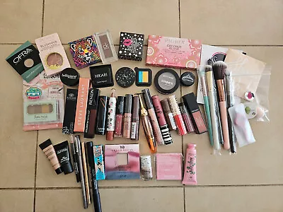 Lot Of Dozens Of Cosmetics-makeup-eyeshadow-lip Gloss-applicators/brush-bulk • $15