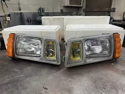 Mercedes W126 Usa Headlights R&l New Pair  • $1599