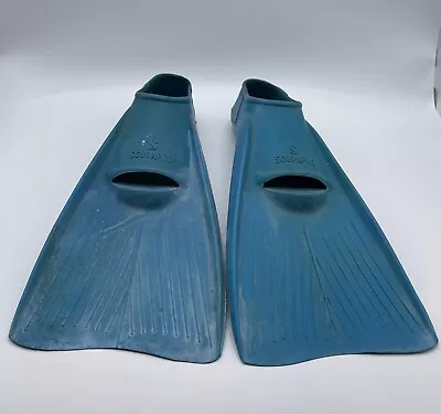 Vintage SCUBAPRO Diver Swim Fins Flippers Diving Full Foot Fin Size 5-7 Women • $34.99