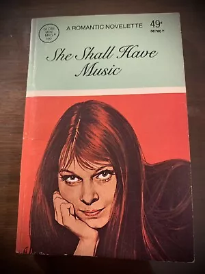GLOBE MINI MAG 190 She Shall Have Music - A Romantic Novelette 1979 • $12.99