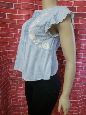 $9.99 • Buy Zara Trafaluc XS Embroidery Flowers Women's Blue Striped Top Blouse #W1