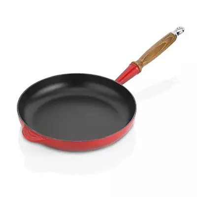 Le Creuset Signature Cast Iron Frying Pan With Large Frying Area And Cool-touch • £70