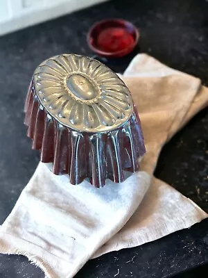 Vintage Metal Tin Cake / Jello Dessert Baking Mold Fluted Oblong • $15.25