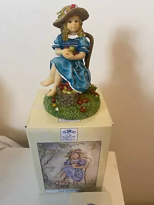 Paint Box Poppets Leonardo Collection Ornament Boxed - GIRL WITH APPLES • £5.99