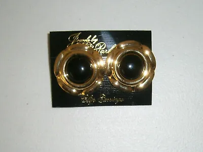 New Vintage Park Lane Large Round Gold Tone/ Black Stone Center Clip On • $6.99