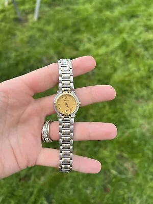 Vintage Gucci 9000L Women's Gold Face Watch (New Battery) • $90