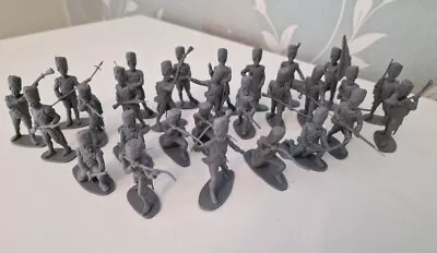 Vintage Airfix Toy Soldiers - French Imperial Guard Waterloo - Scale 1/32 - X28 • £4.19