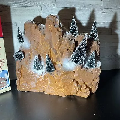 1998 Lemax Landscape Accent Christmas Village Mountain Backdrop W/Trees 81013 FS • $44.99