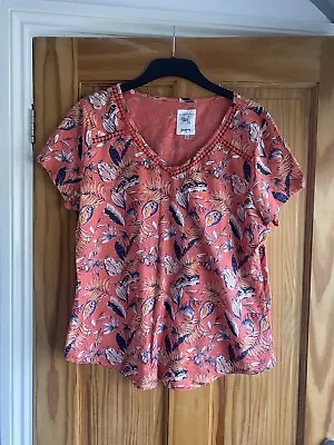 Ladies Mantaray Top Size 20 • £3