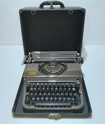 UNDERWOOD Champion Typewriter In Case-Working Circa 1950s • $114.95