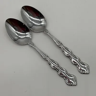 Oneida Silver Deluxe Mozart Teaspoon Lot 2 Spoons Stainless 6  Glossy Scalloped • $8.99