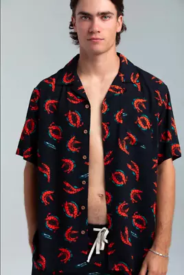 100% Mambo Surf De Luxe Prawnography Loud Shirt Medium • $75