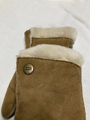  UGG Gloves Women's Exposed Sheepskin Chestnut Tasman Shearling Cuff  Medium NWT • $29.99