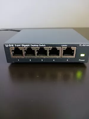 TP-Link TL-SG105 5-Port Gigabit Desktop Switch Powers On But Is Untested  • $10