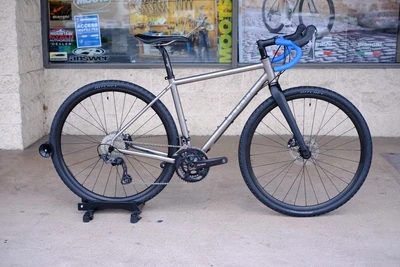 $3999 • Buy 2022 Enigma Escape Titanium Gravel Bike - 52 - GRX 800