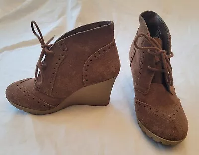 Mia Raphaella Ankle Boots Wedge Brown Leather Suede Lace Up Shoes Size 6M • $19.99