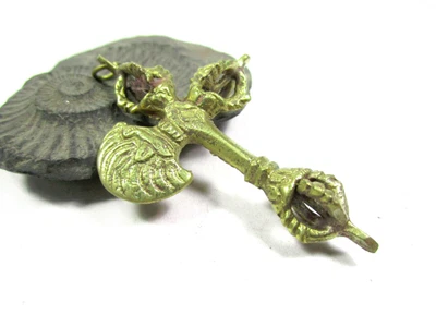 $13.49 • Buy P75 SolidBRASS Buddhist Dorje Tantric Thunderbolt Vajra Axe Amulet Pendant Nepal