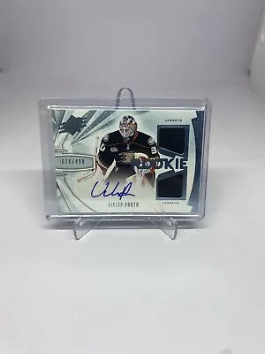 2013-14 Ud Spx Viktor Fasth Rc Auto Jersey /499 #198 Ducks • $4.99